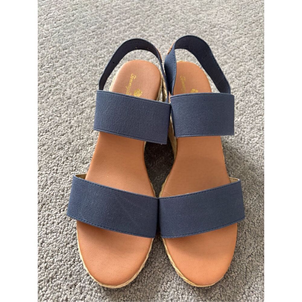 Tommy Bahama Sandals